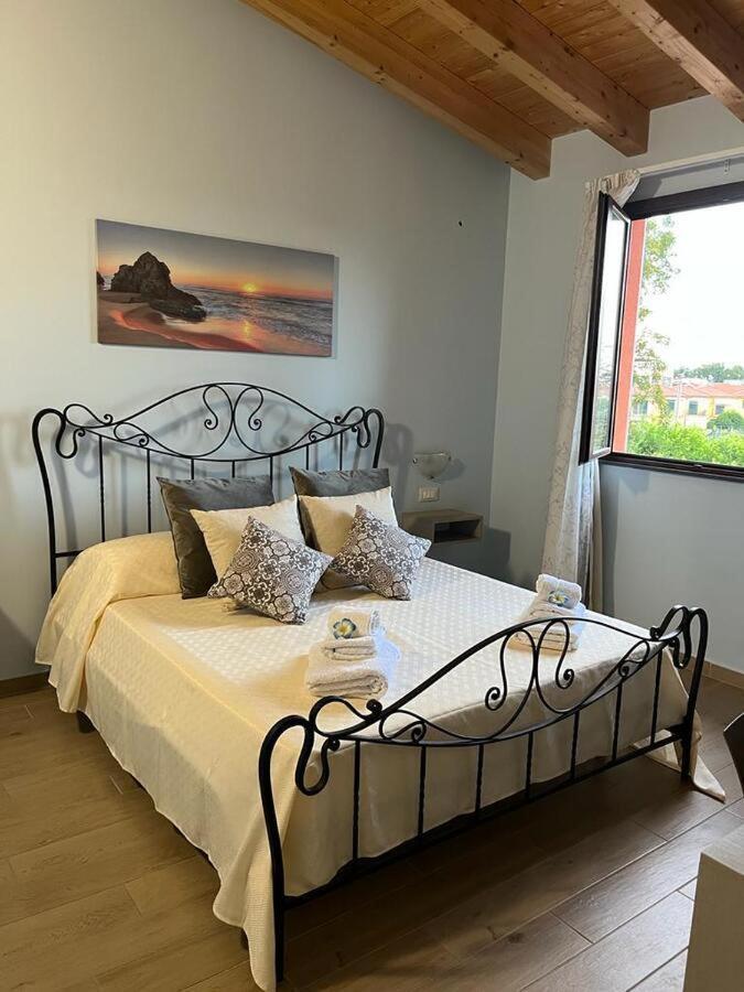La Pomelia B&B Sofia Трапитело Екстериор снимка